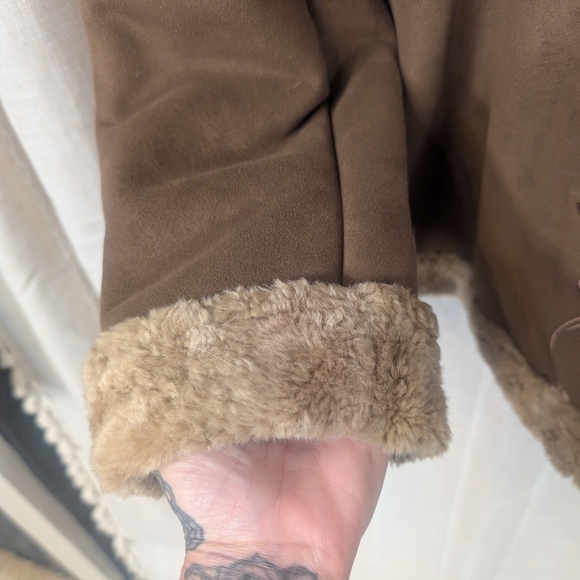 Braetan Brown Teddy-Lined Faux-Suede Jacket with Hood - Picture 4 of 10